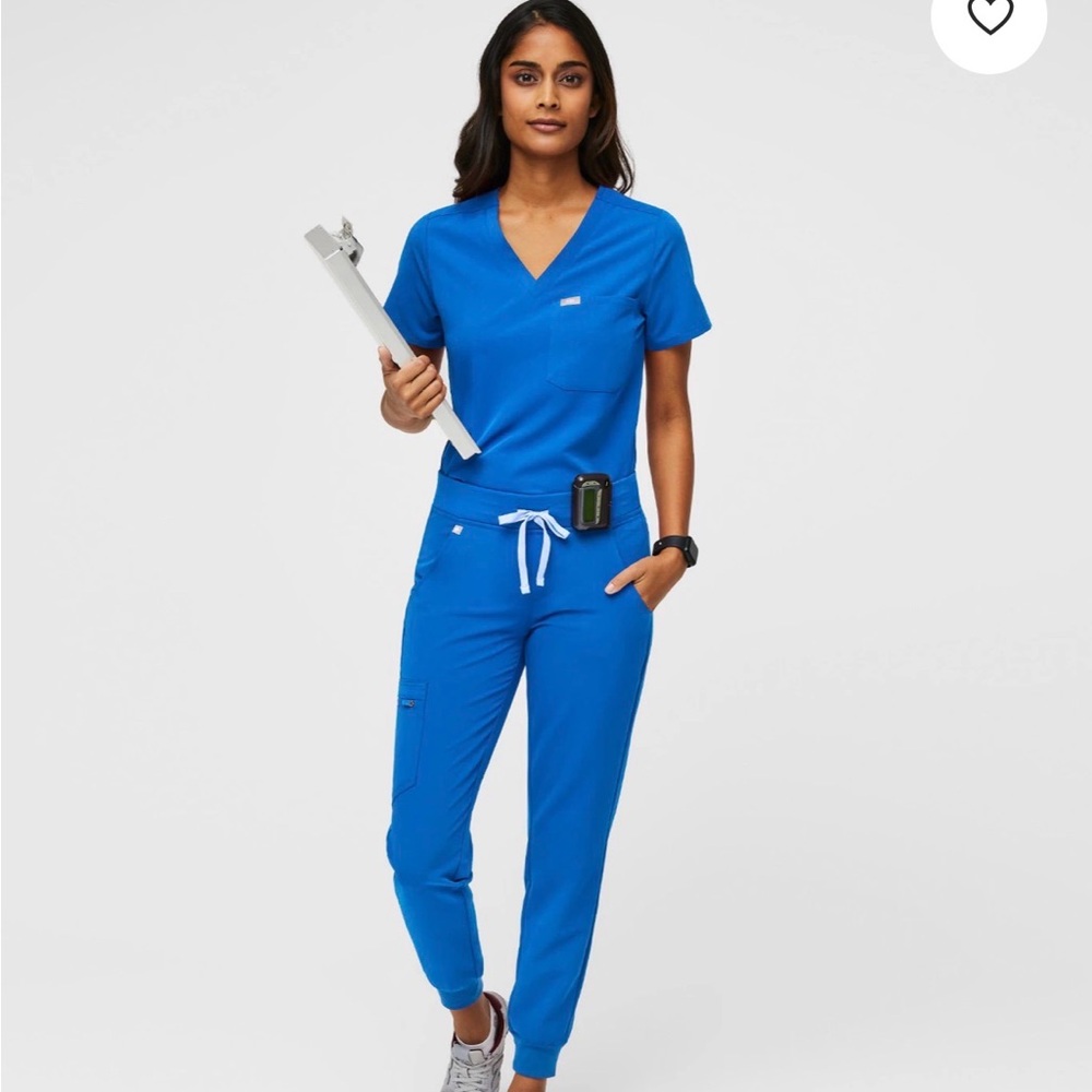 Women’s Size Small petite joggers and size XS top